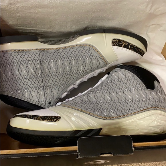 Air Jordan XX3 - Picture 2 of 5